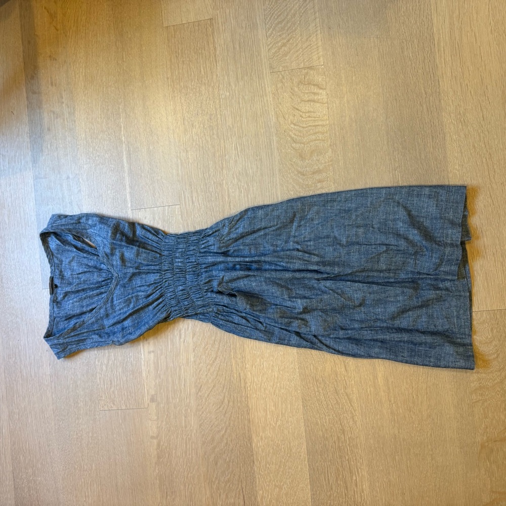 Elegant Gray Midi Dress